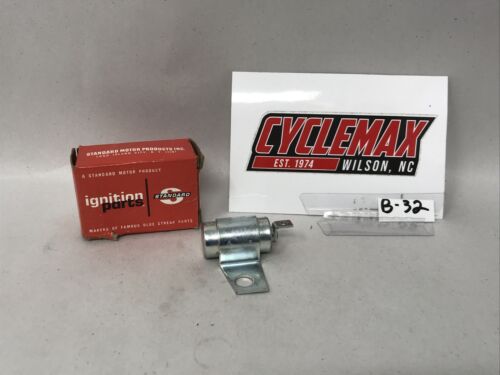 NEW NOS OEM Suzuki RM125A RM100C PE175N Countershaft Bearing Plate # 24741-41300