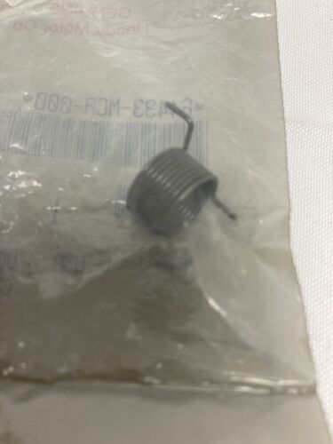 NOS OEM Honda 2001-05 GL1800 Spring A Front Pocket # 64433-MCA-000