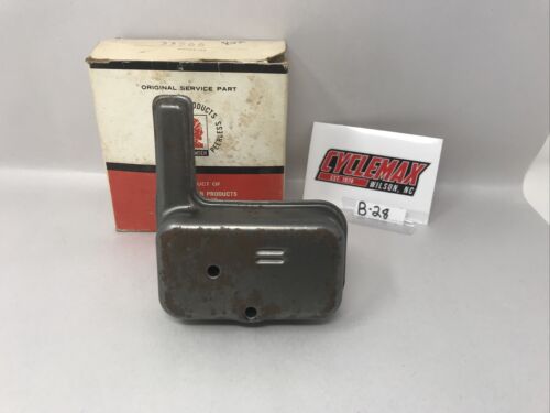 NEW NOS OEM Suzuki RM125A RM100C PE175N Countershaft Bearing Plate # 24741-41300