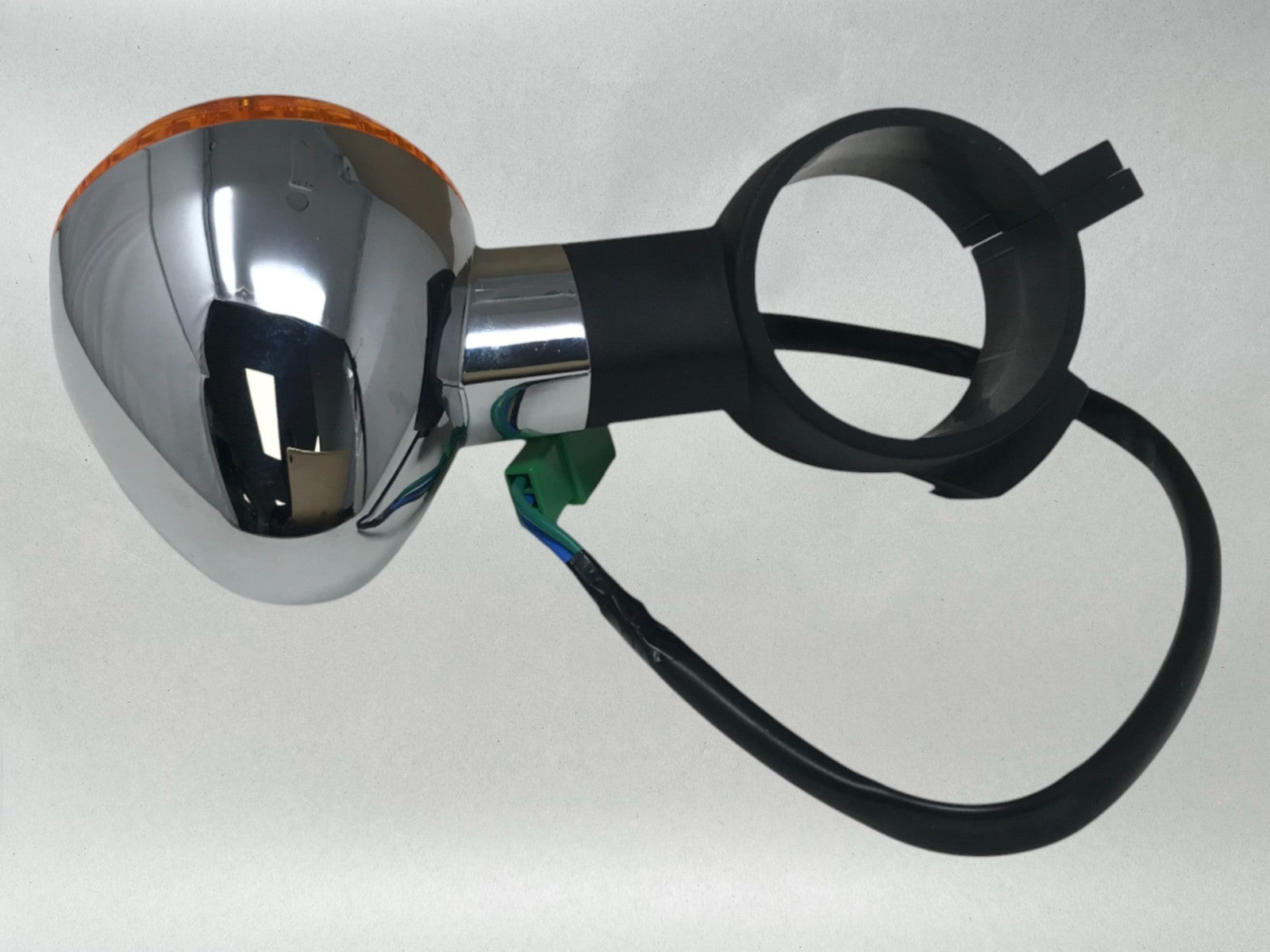 Kawasaki Genuine OEM 2002-08 VULCAN MEAN STREAK FRONT LT TURN SIGNAL 23037-1405