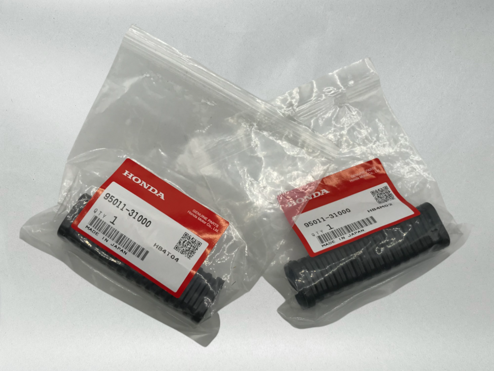 Honda Genuine OEM 2 -PILLION STEP RUBBER REAR FOOT PEG Z50 CT90 S90 95011-31000