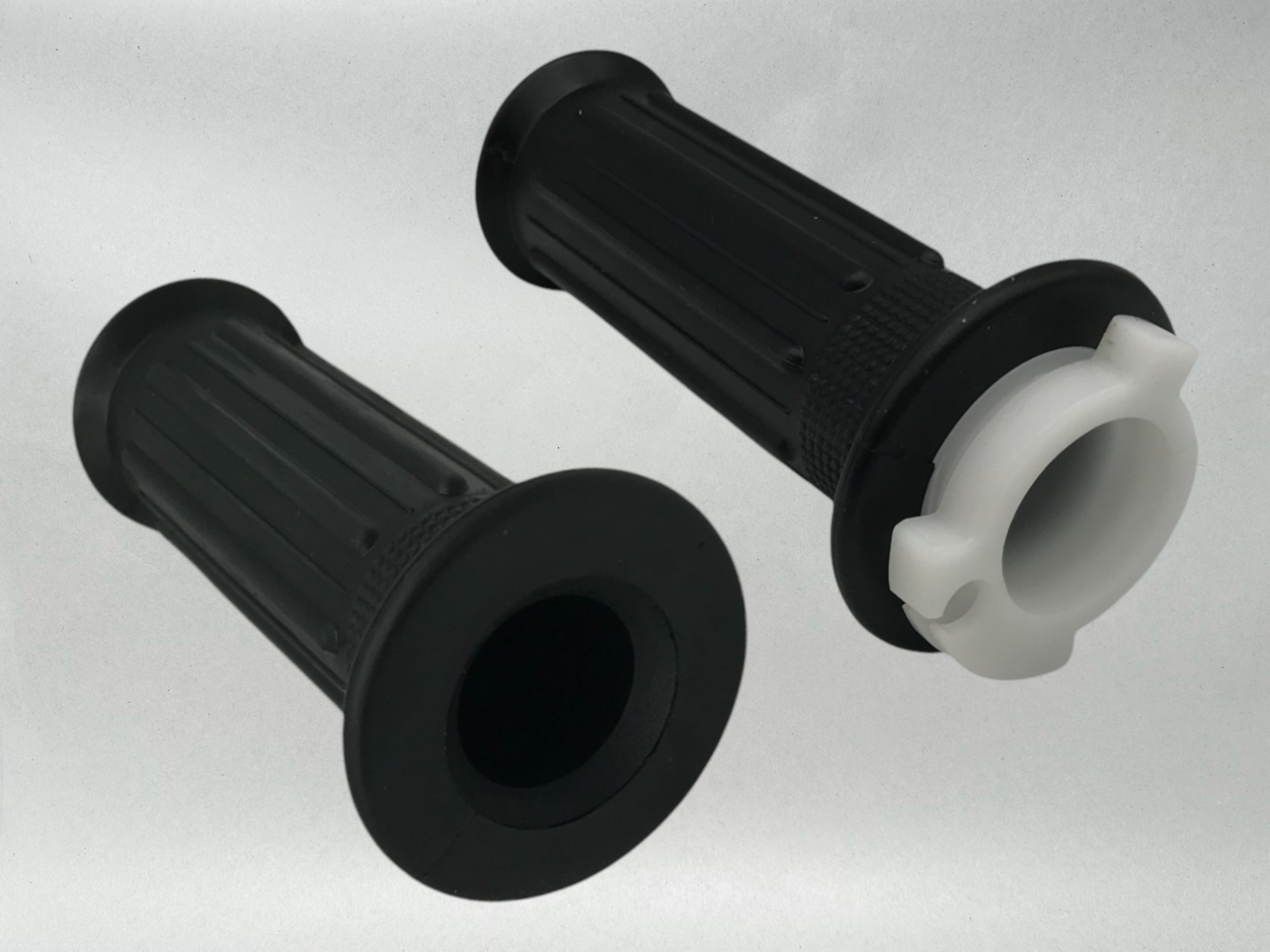 Suzuki Genuine OEM 1978-06 JR50 RH LH GRIP SET 57211-04410 & 57110-04411