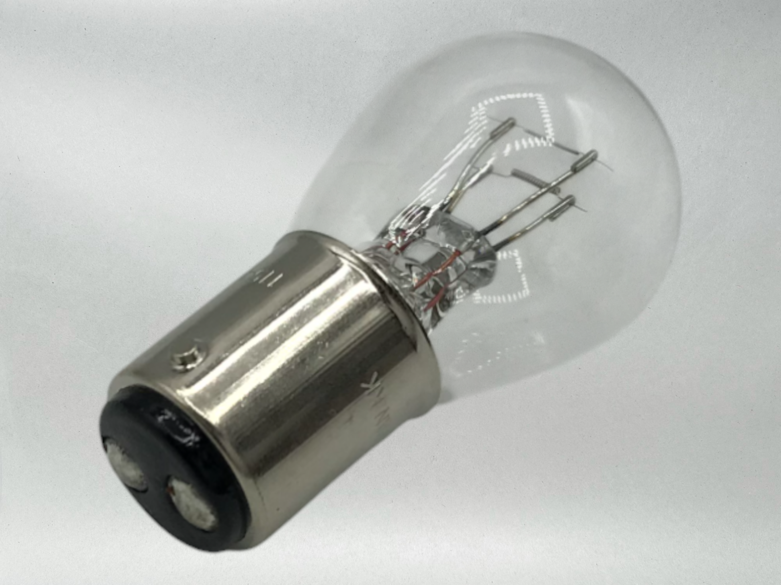 Suzuki Genuine OEM 6V TAIL LIGHT BULD TS250 TS125 TS185 RV90 09471-06009
