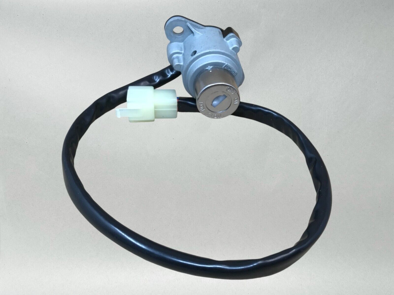 Honda Genuine OEM Ignition Key Switch VT 1100 C C2 C3 2 Keys 35100-MCK-A00