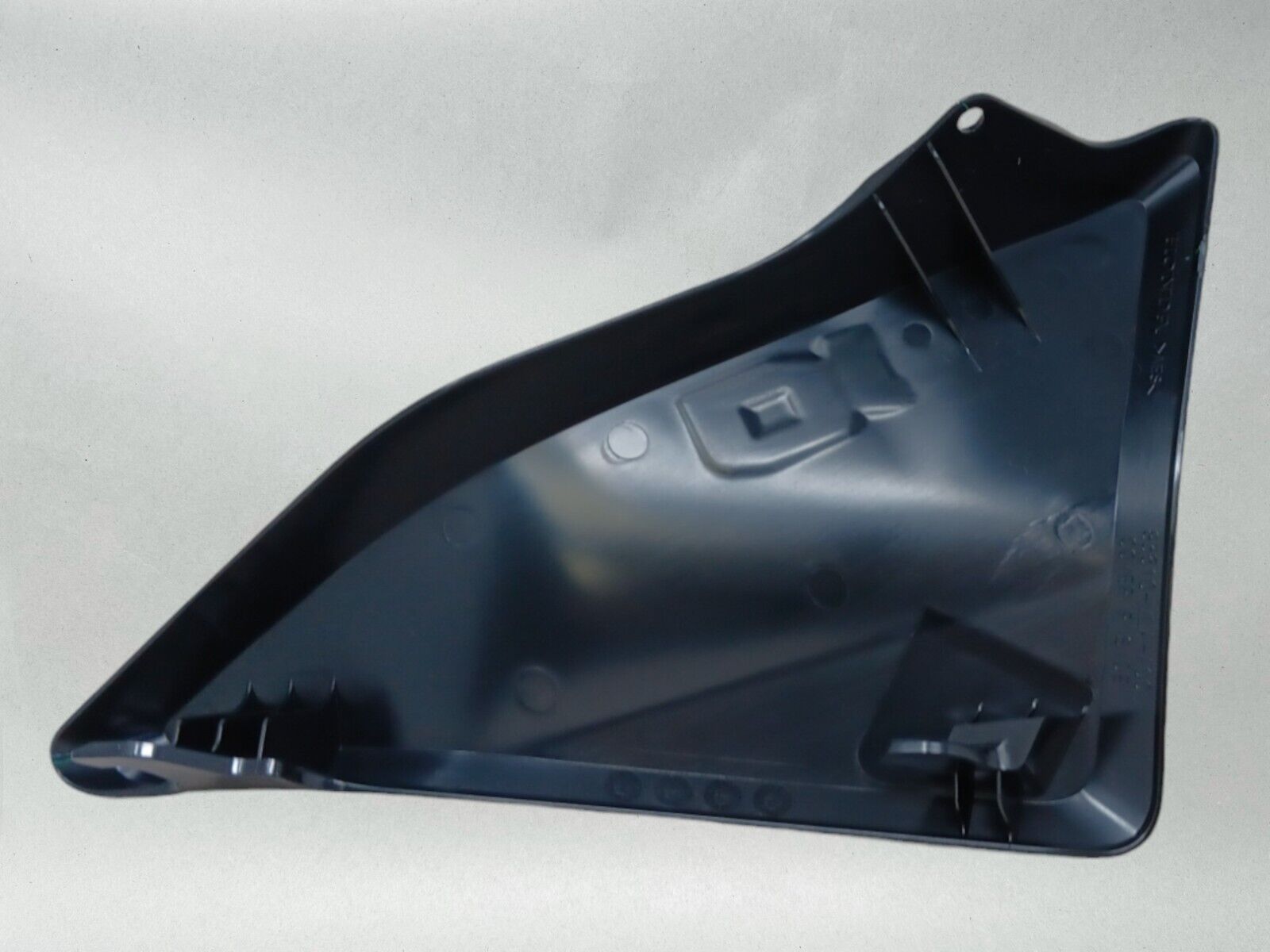 Honda Genuine OEM Authentic Right Side Cover Fender 83510-MLA-A00