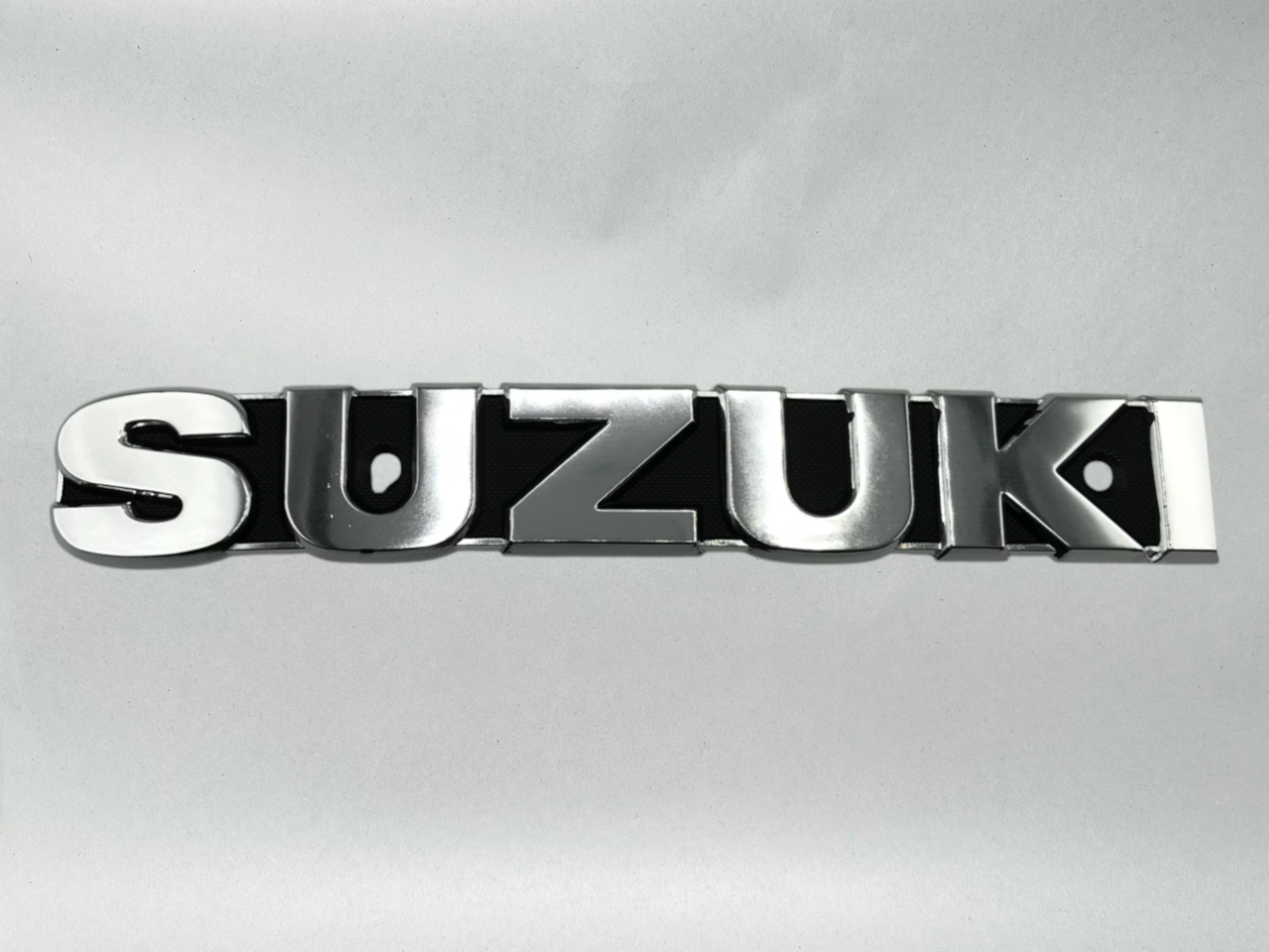 Suzuki Genuine OEM Authentic Vintage Fuel Tank Emblem 1973-77 68111-34000