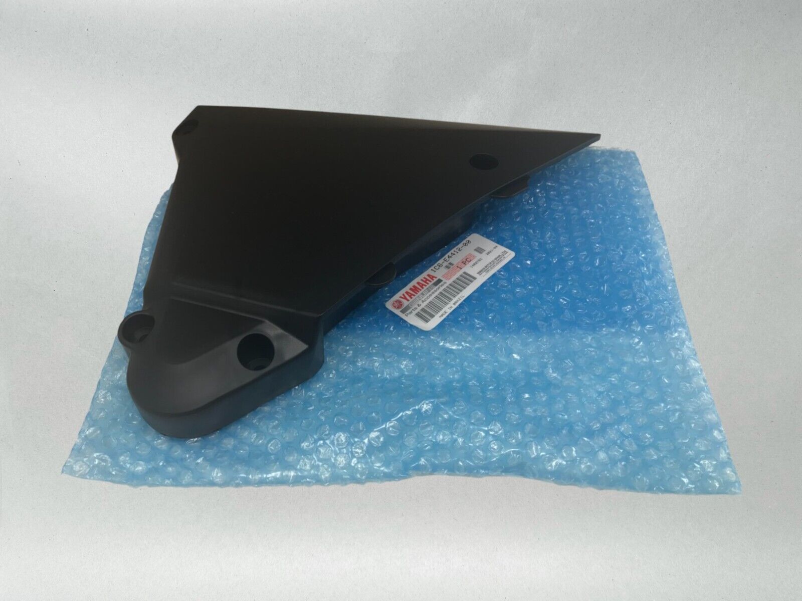 Yamaha Genuine OEM Authentic LH LEFT AIR FILTER BOX SIDE COVER 1C6-E4412-00-00