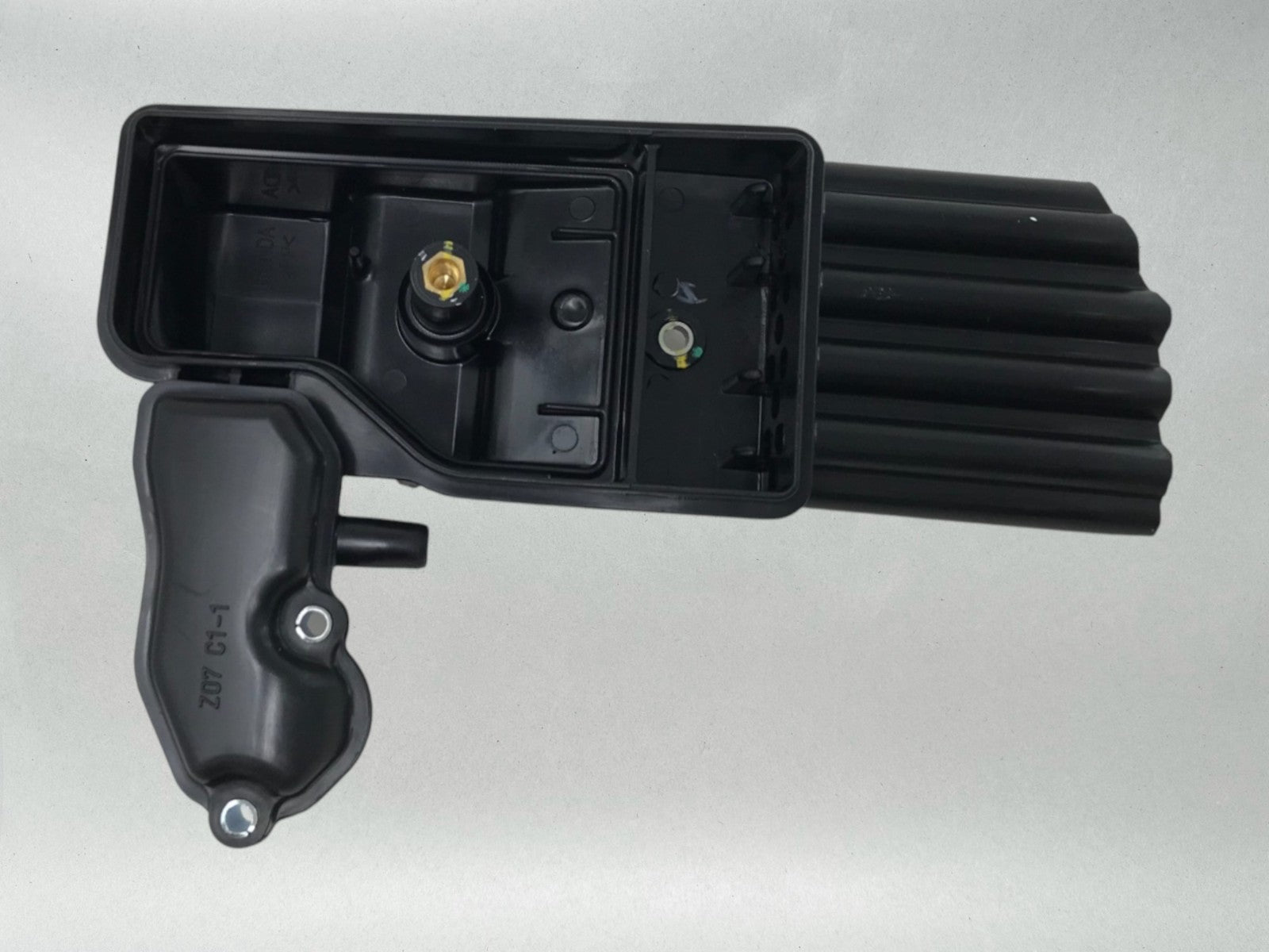 Honda Genuine OEM Air Filter Housing EB2000 EU2000 EU2200 17220-Z07-010