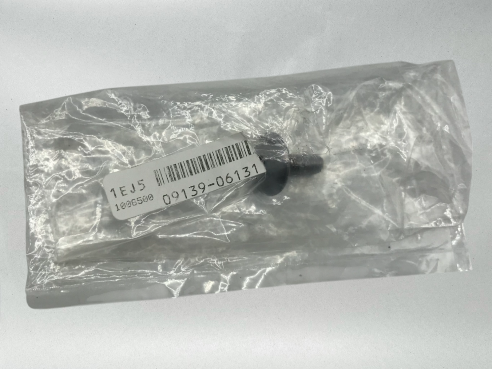 Suzuki Genuine OEM SCREWS TWO SIZE (6X16) HAYABUSA FT FENDER 09139-06131