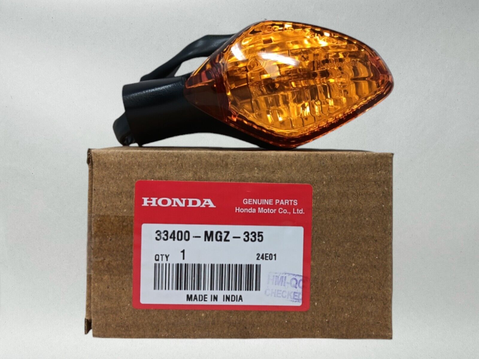 Honda OEM Authentic Right Front Turn Signal Blinker Indicator 33400-MGZ-335