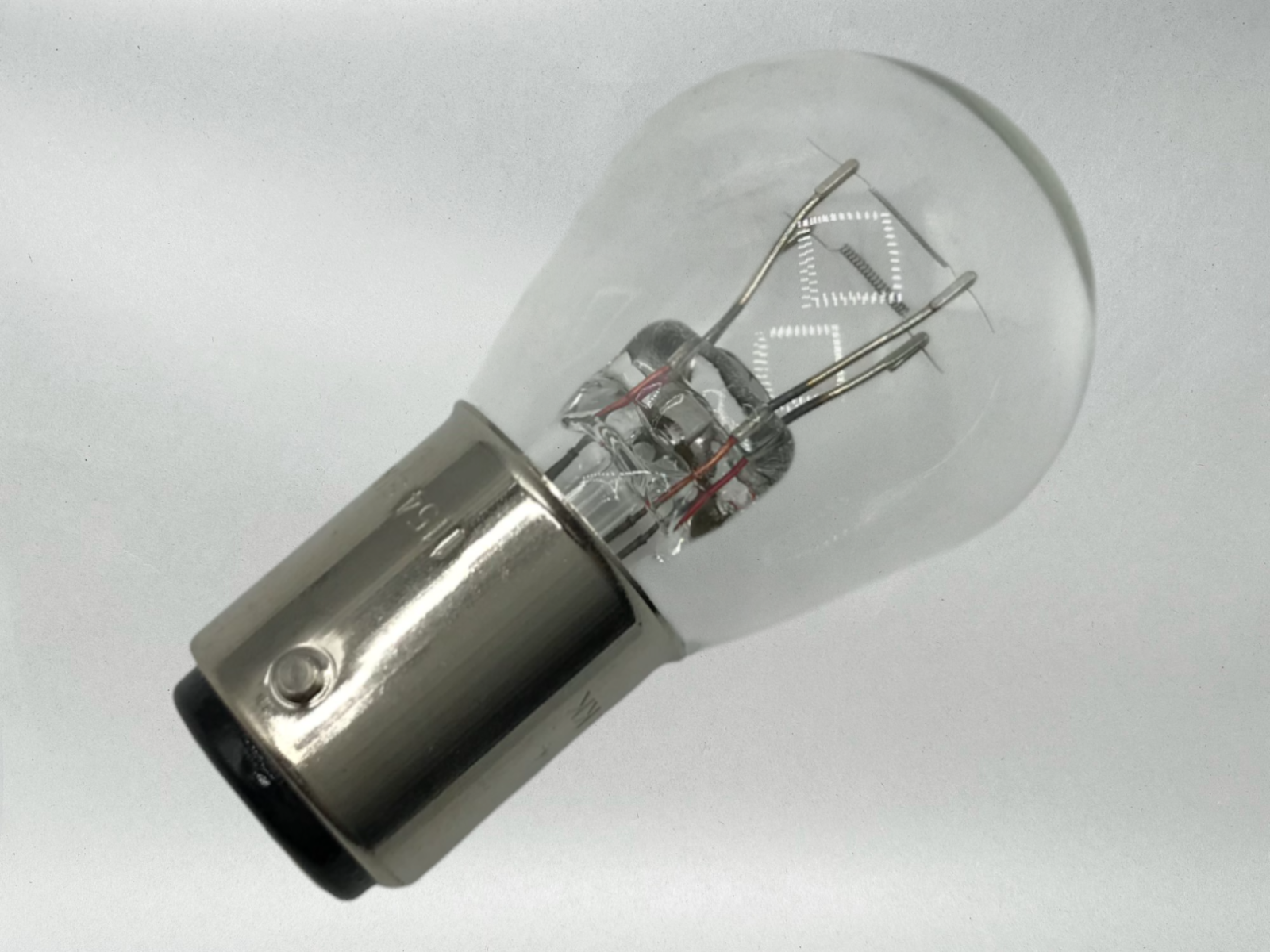 Suzuki Genuine OEM 6V TAIL LIGHT BULD TS250 TS125 TS185 RV90 09471-06009