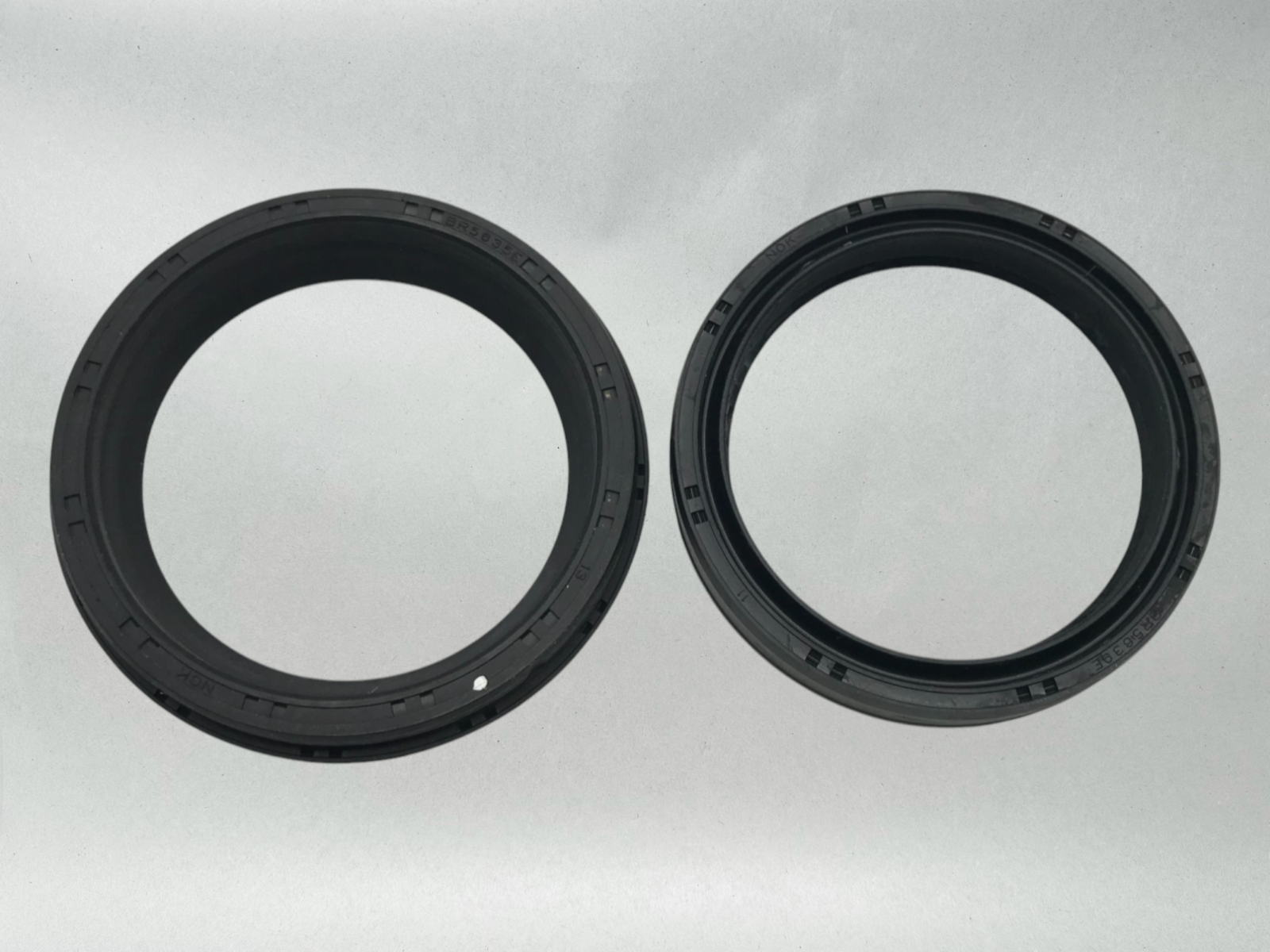 2 Honda Genuine OEM FORK SEAL SET LT AND RT SET PAIR 51490-KSC-003