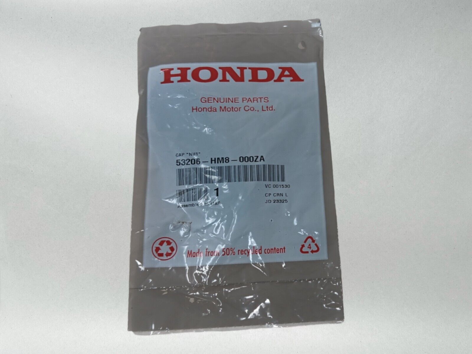 Honda OEM Foreman Rancher Handlebar Dash Center Clamp Cover 53206-HM8-000ZA
