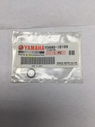 *NEW* OEM Yamaha Outer Clip PN# 93440-10109