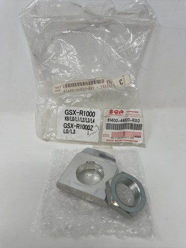 OEM SUZUKI SWINGARM CHAIN ADJUSTER KIT   61400-44820-RX0