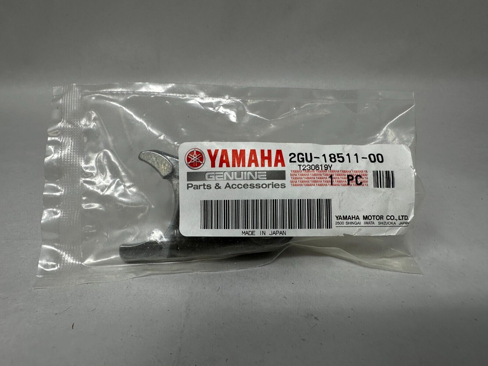 Yamaha Genuine OEM Authentic Shift Fork 2GU-18511-00-00