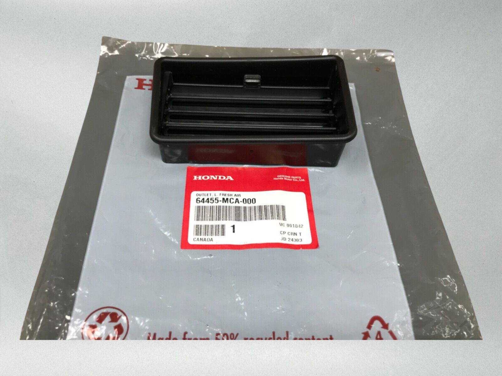 Honda OEM Lower Right Air Outlet Vent 01-10 Goldwing 1800 O151 64455-MCA-000