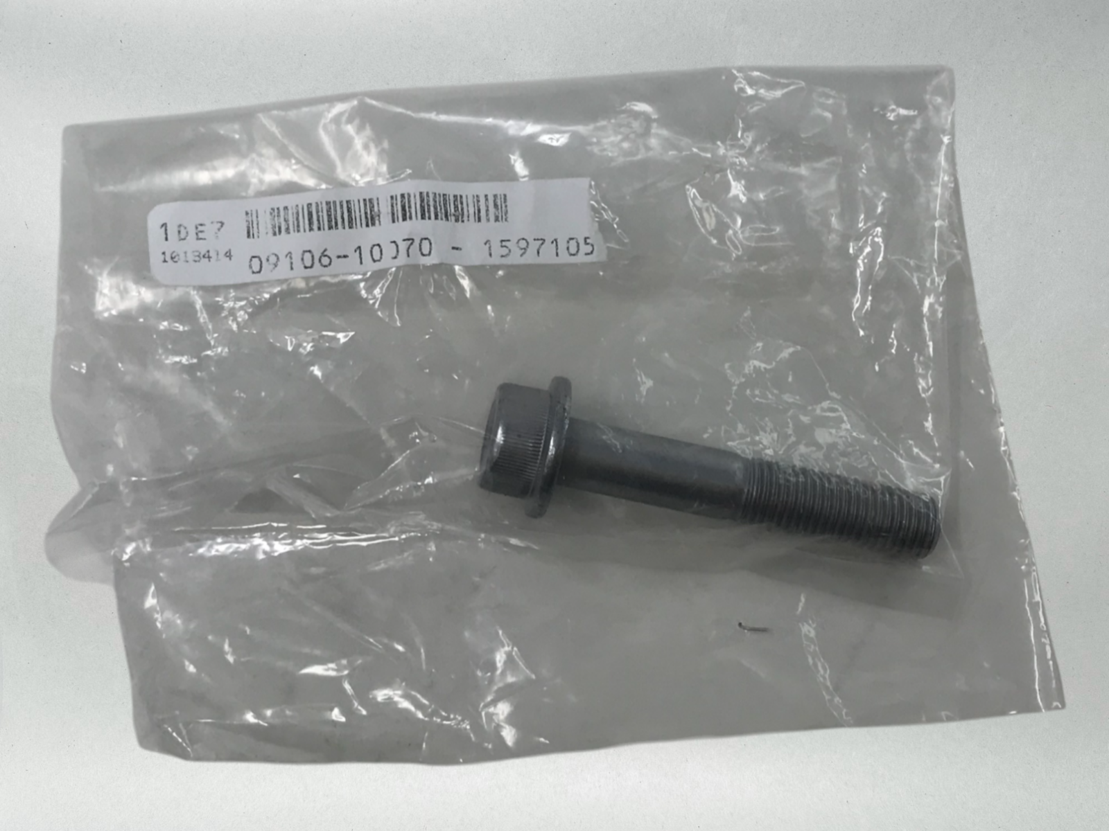 Suzuki Genuine OEM ENGINE MOUNTING HEAD BOLT 2000-24 GSX-R750 09106-10070