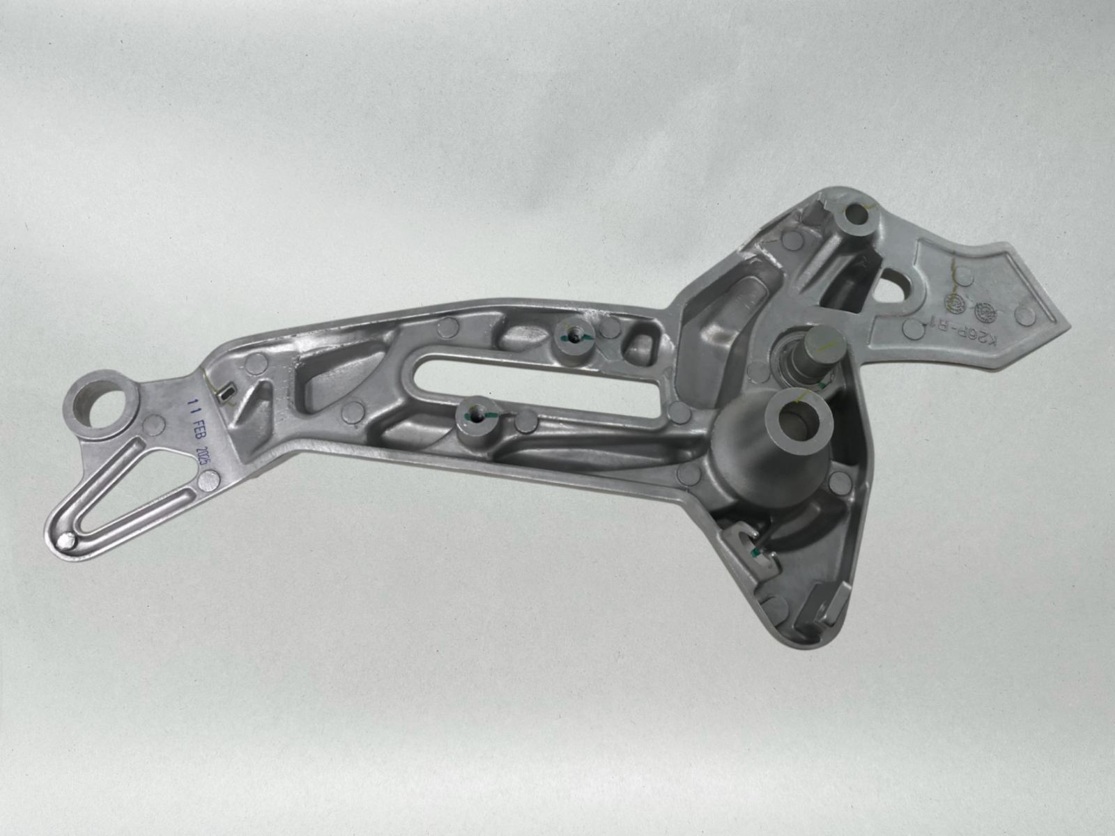 Honda Genuine OEM Authentic RIGHT FOOTPEG BRACKET 22-25 GROM 125 50600-K26-G00