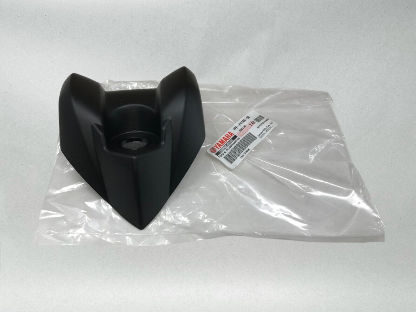Yamaha Genuine OEM Authentic IGNITION SWITCH KEY COVER BARS 1PE-F6124-00-00