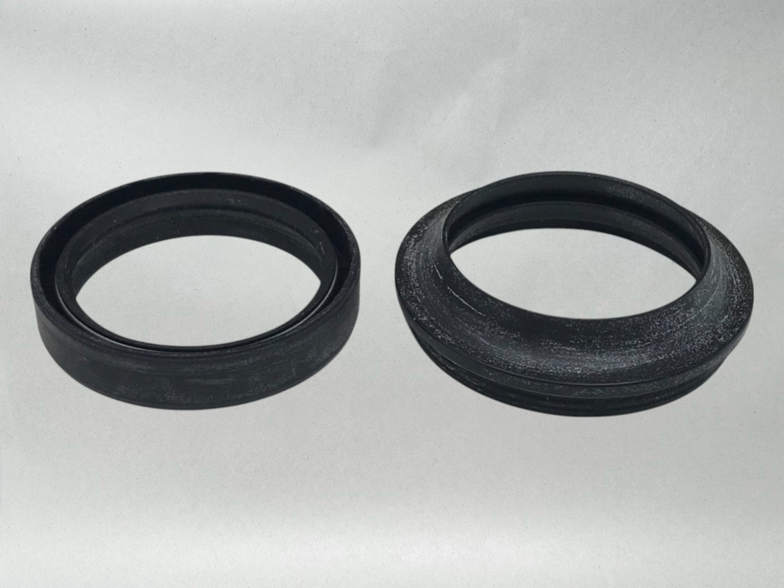 2 Honda Genuine OEM Authentic Fork Seal Set CBR900 CBR600 VFR800 51490-MCF-000