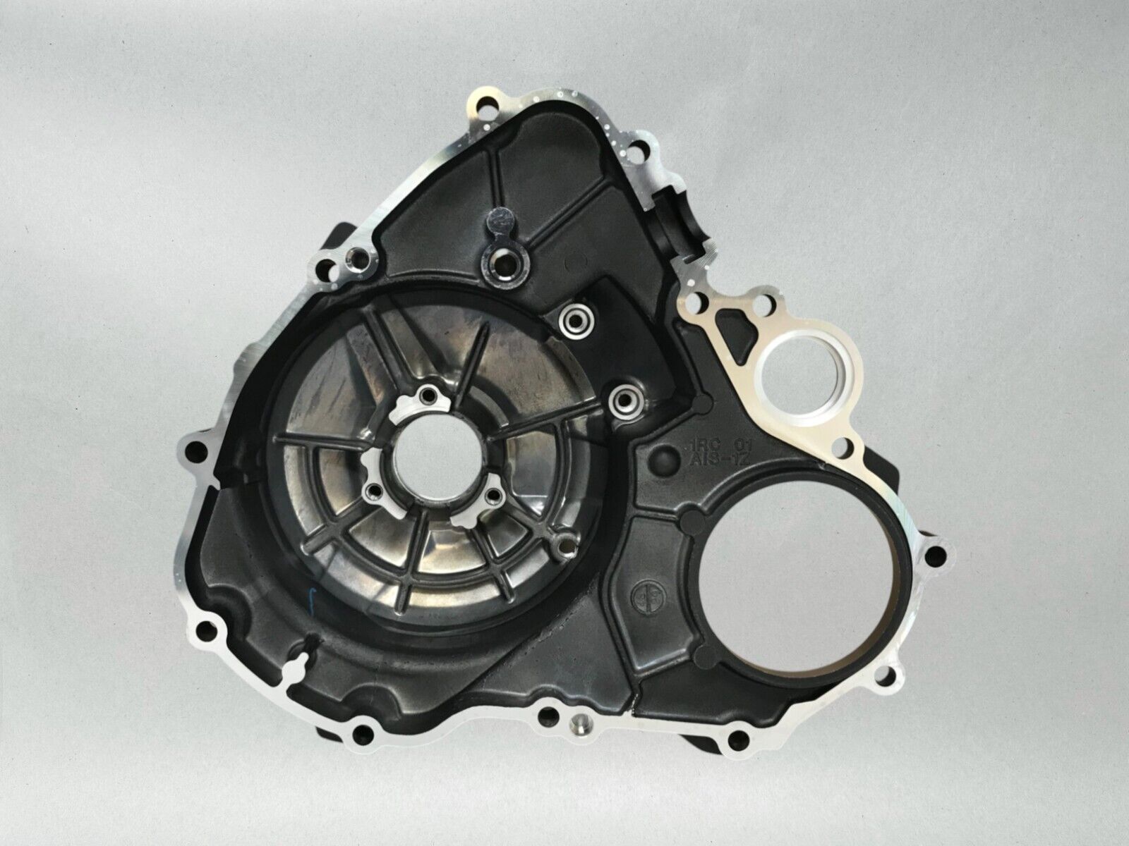 Yamaha FJ09 FZ09 MT09 MT-09 XSR900 LH STATOR COVER W/ GASKET 1RC-15411-01-00