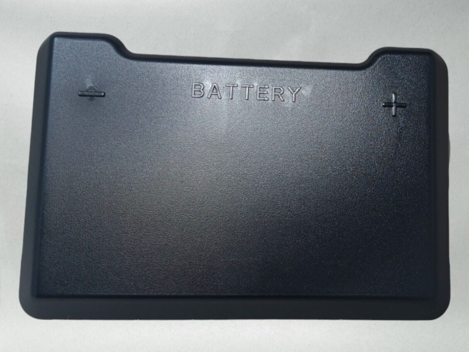 Suzuki OEM Battery Cover Upper 1998 - 2004 Intruder 41549-10F02