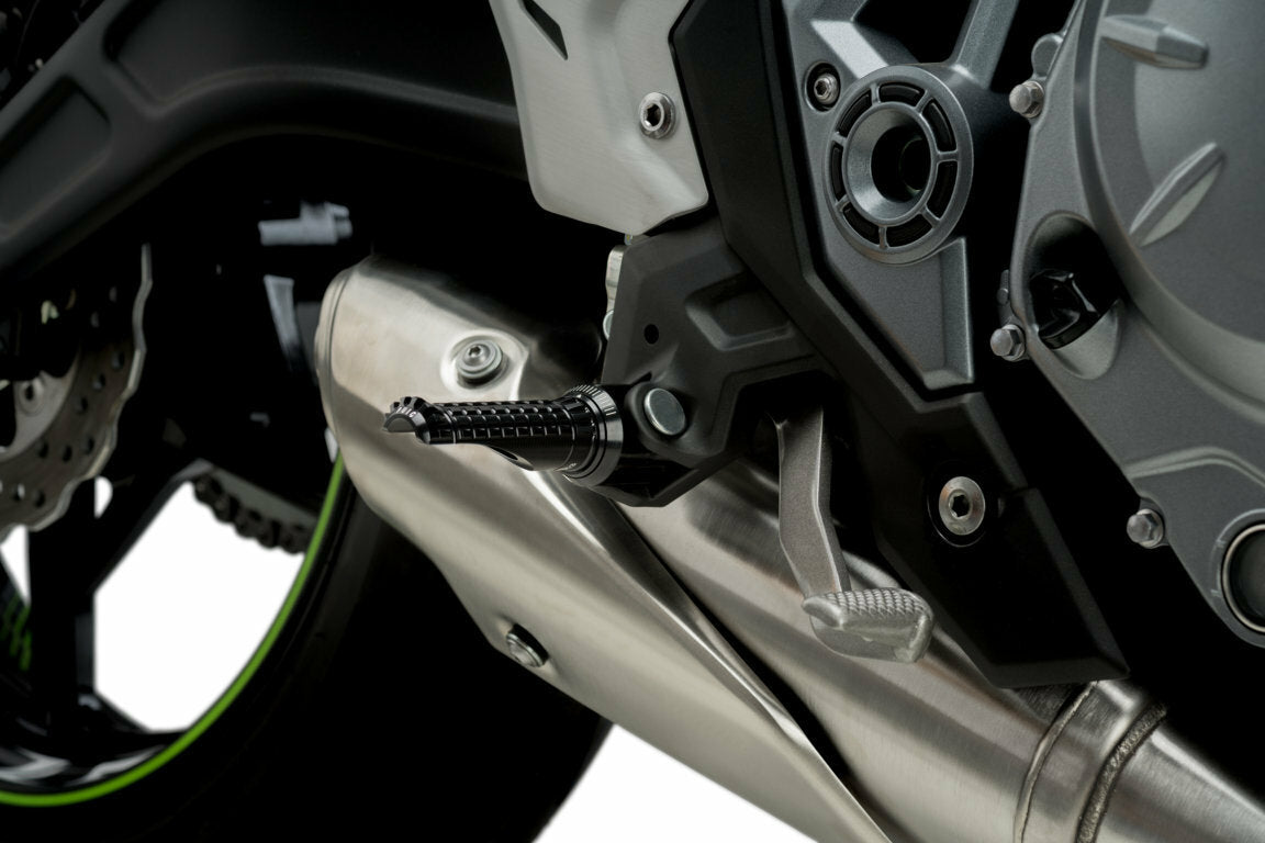 Footpegs R Fighter Black