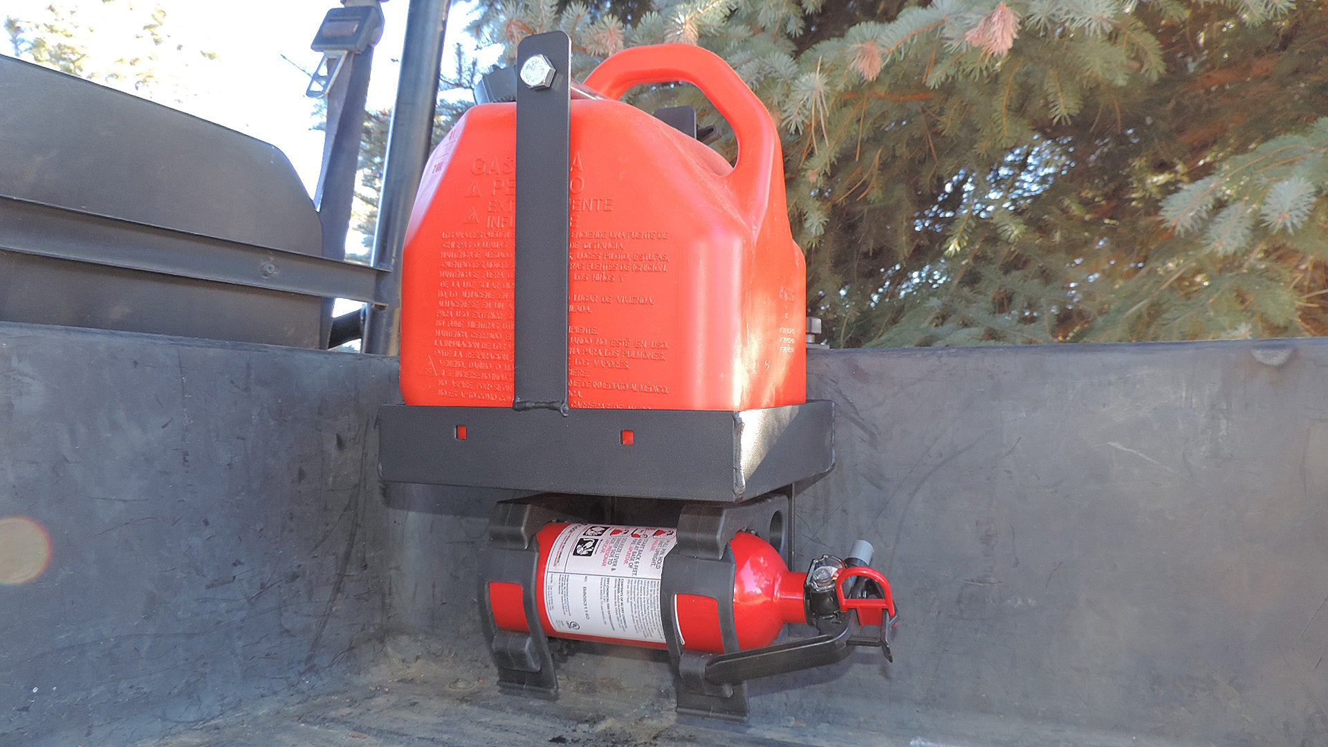 Fire Extinguisher And Spare Fuel Bed Mount Pol